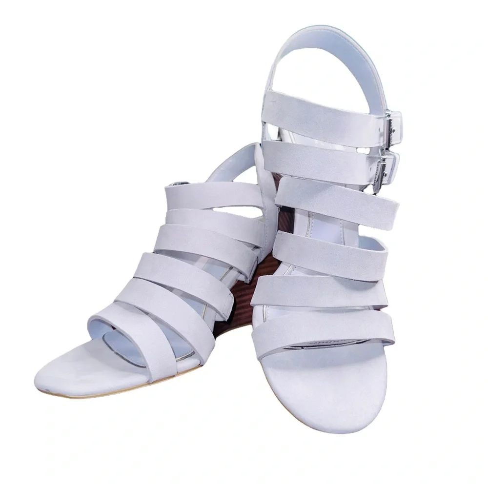 Lauren Ralph Lauren - Aleigh strappy nubuck sandal, Chalk Gray, Size6.5B